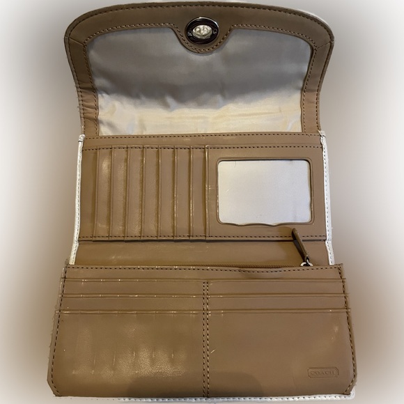 Coach wallet - Picture 3 of 5